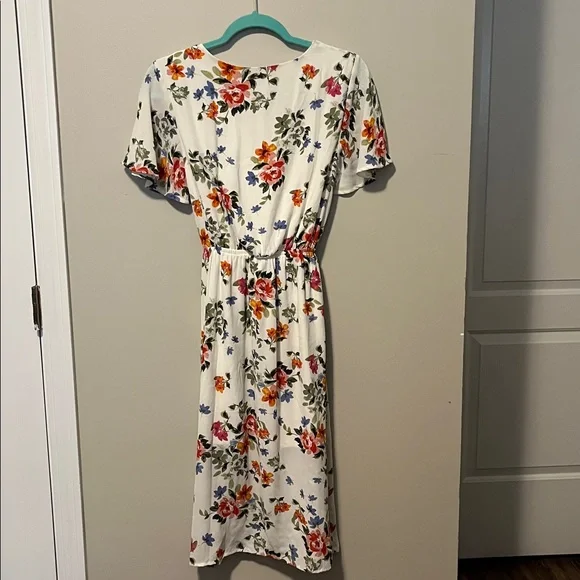 Floral Spring Dress - Picture 2 of 7